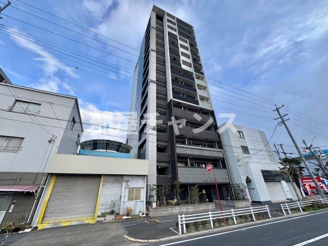 【名古屋市中村区井深町のマンションの建物外観】