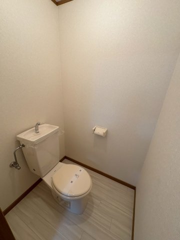 トイレ　トイレもきれいです