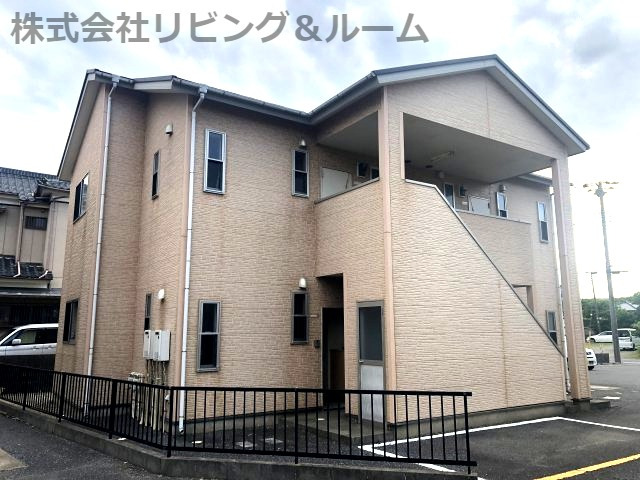 神栖市波崎のアパートの建物外観