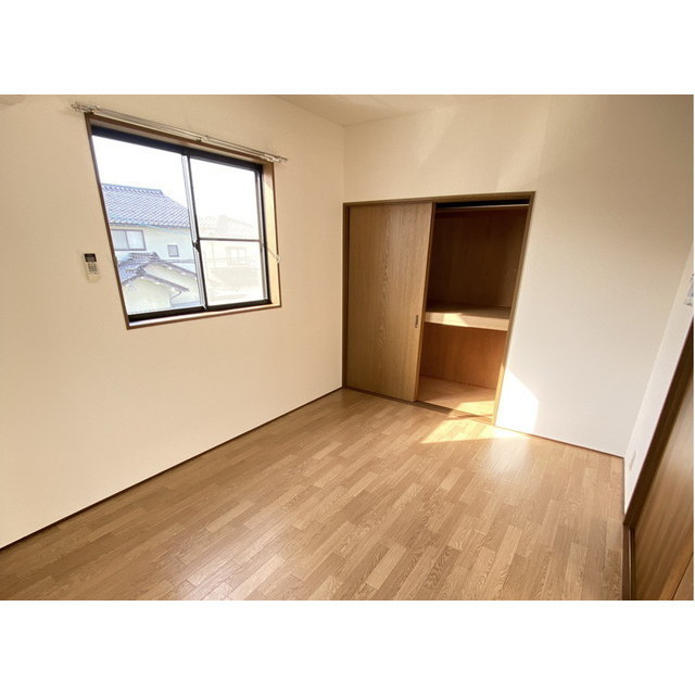 その他部屋・スペース　サンルーム側洋室