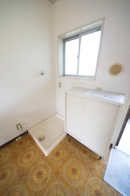 その他　洗濯室内