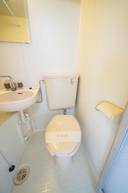 トイレ　トイレ