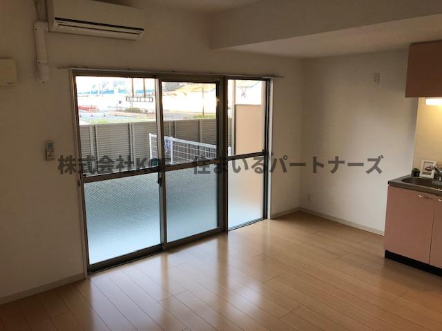 居室・リビング　居間です