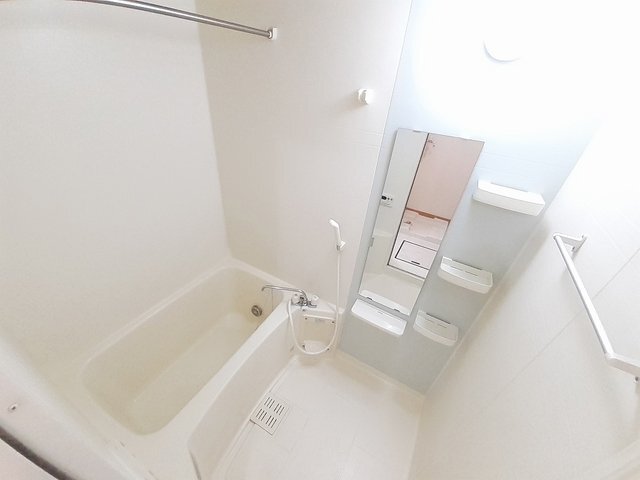 バス・シャワールーム　バス／シャワー