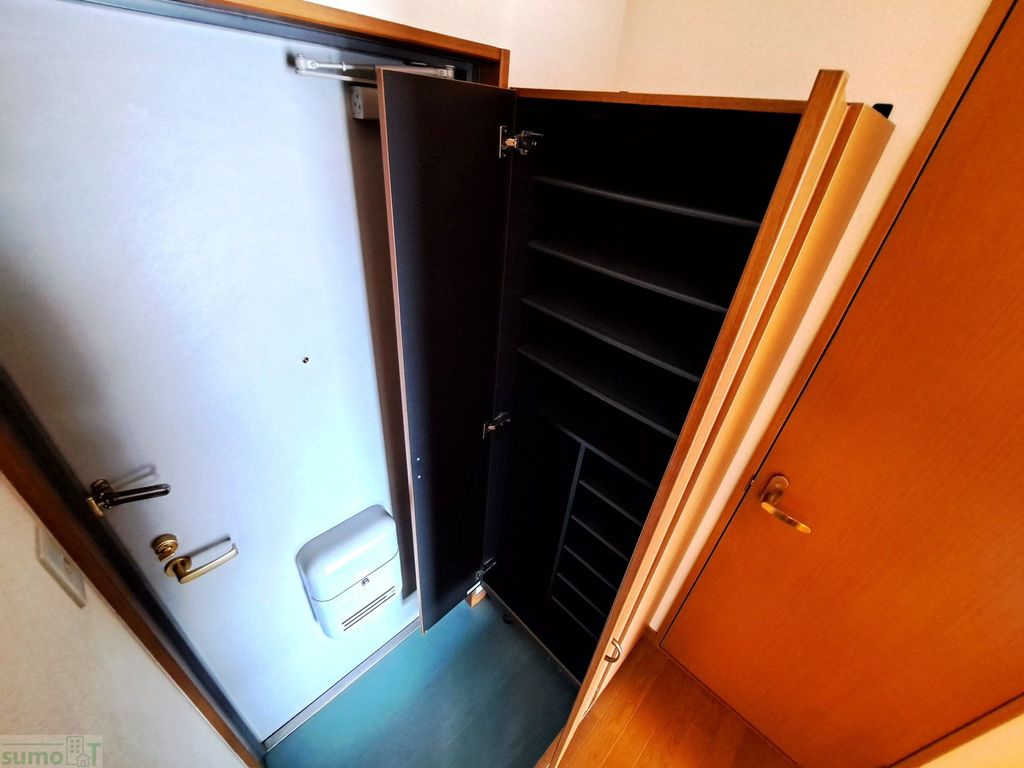 収納　シューズボックス