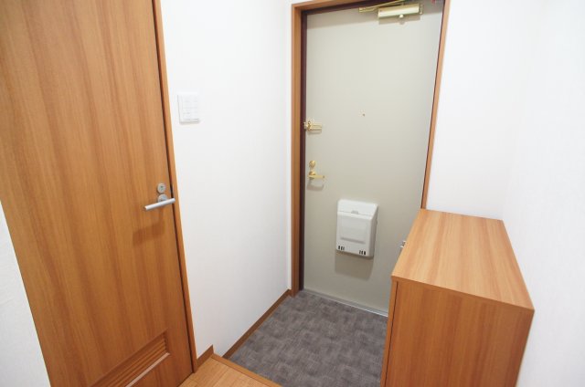 玄関　シンプルで使いやすい玄関です