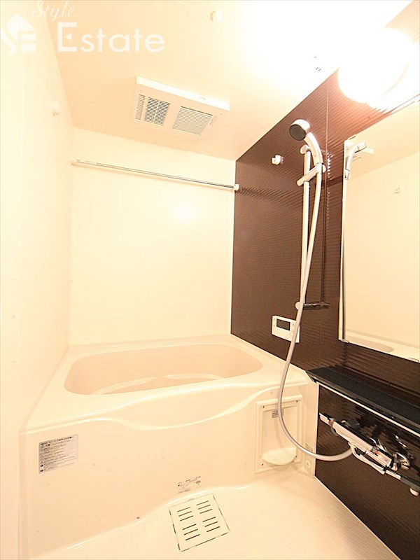 バス・シャワールーム　バスルーム