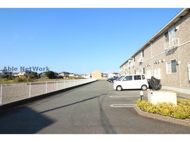 駐車場　駐車場