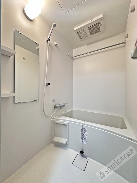 バス・シャワールーム　浴室乾燥機完備♪