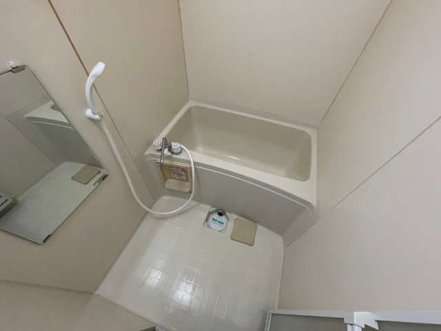 バス・シャワールーム　きれいなバスルーム