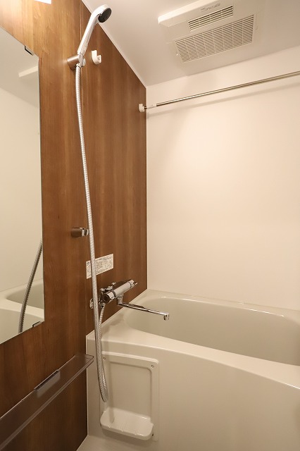 バス・シャワールーム　バス※別部屋参考写真