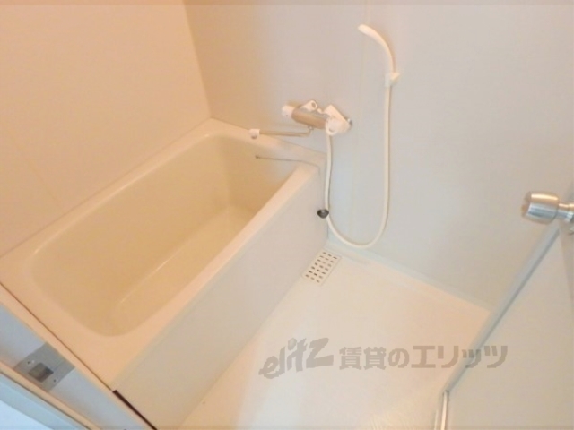 バス・シャワールーム　１日の疲れを洗い流しましょう。