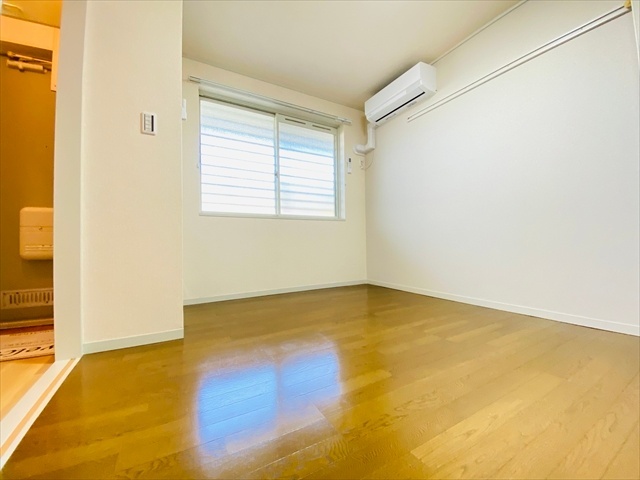 その他部屋・スペース　同一建物内２０３号室内装写真転載。