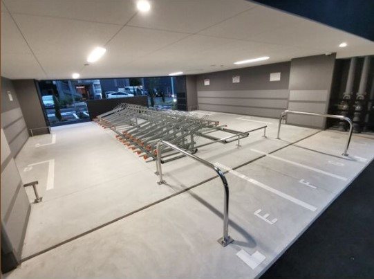 駐車場　★見学予約受付中★