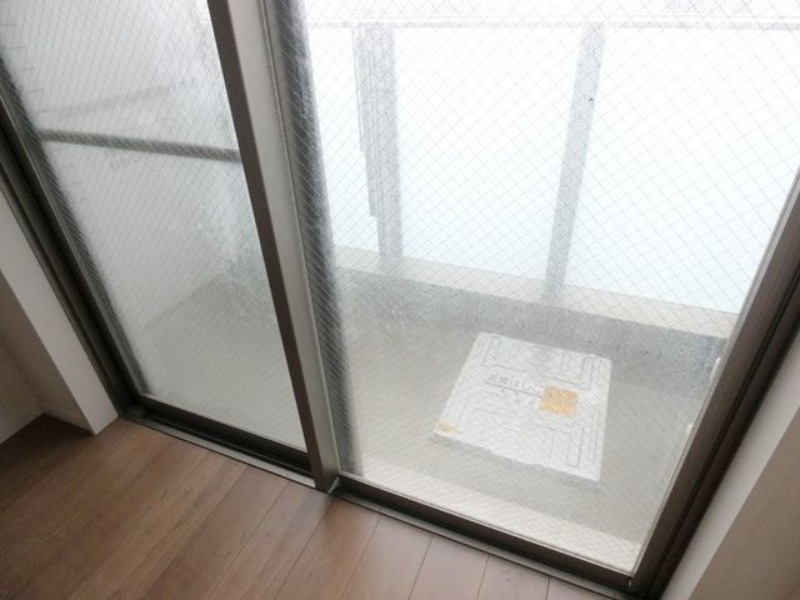 バルコニー　図面と現状に相違がある場合には現状を優先