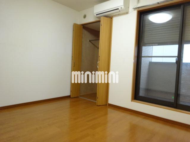 居室・リビング　洋間