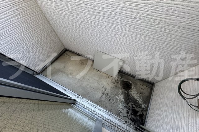 バルコニー　陽当たり良好なバルコニーです