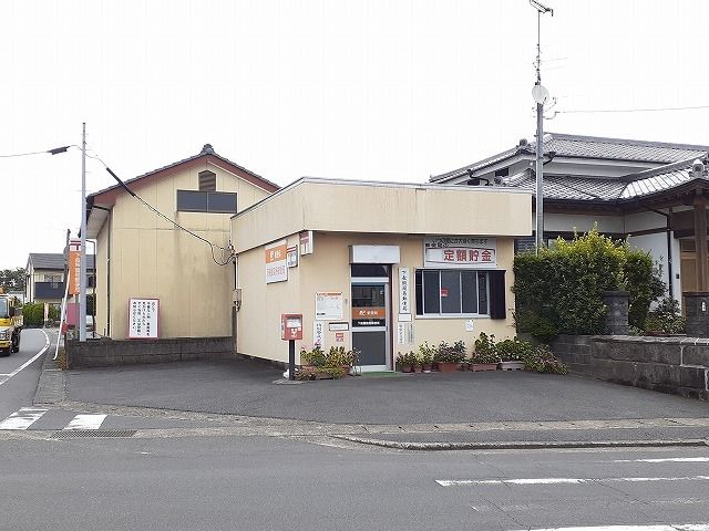 郵便局　下長飯簡易郵便局（郵便局）まで400m