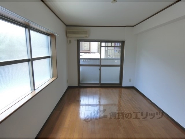 居室・リビング　洋室