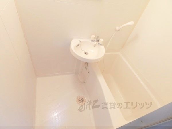 バス・シャワールーム　風呂