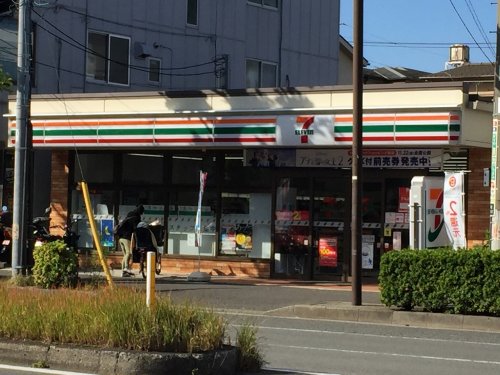 コンビニ　セブン-イレブン 横浜浅間町店（コンビニ）まで569m