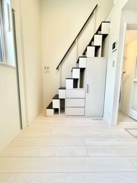 玄関　物件画像