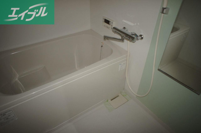 バス・シャワールーム　お風呂広々