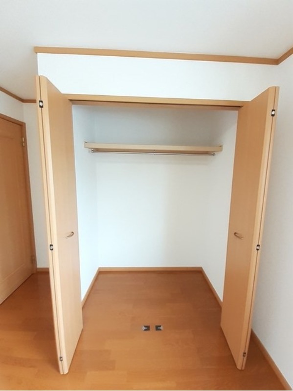 収納　図面と現状に相違がある場合には現状を優先