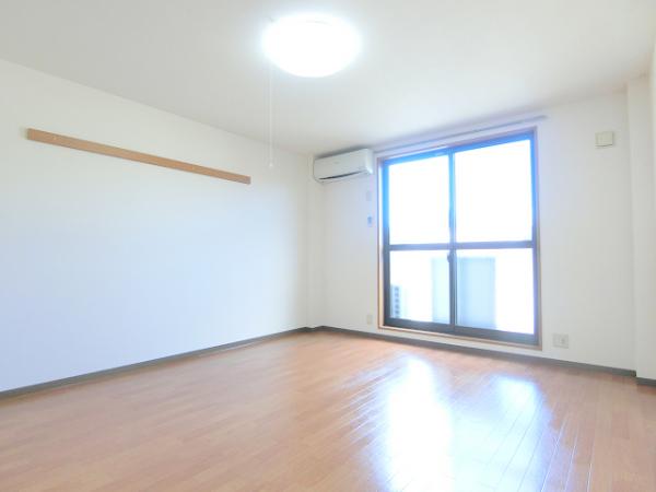 居室・リビング　写真は別のお部屋のイメージです