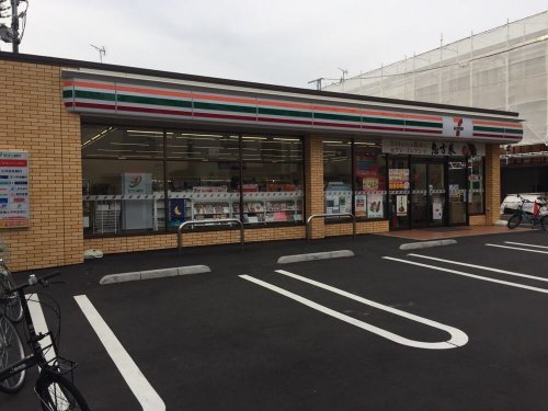 コンビニ　セブン-イレブン豊島高松１丁目店（コンビニ）まで572m