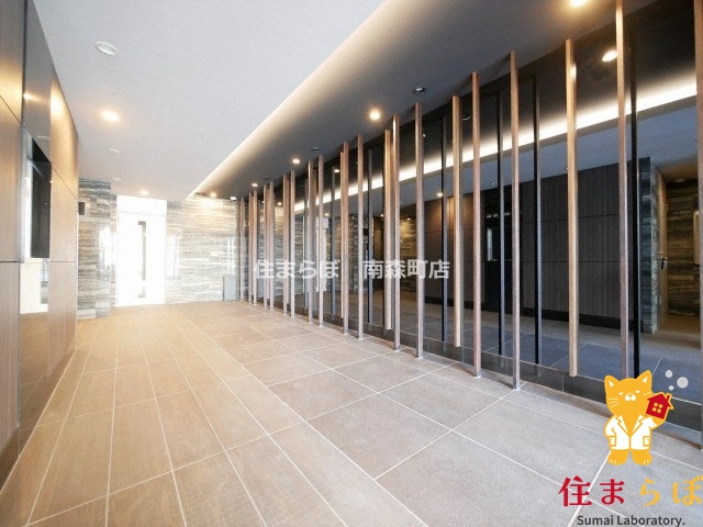 エントランス　「暮らしの設計図は、ここから始まります。」