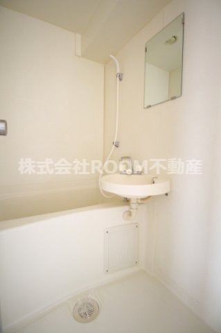 バス・シャワールーム　日々の疲れを癒すお風呂付です