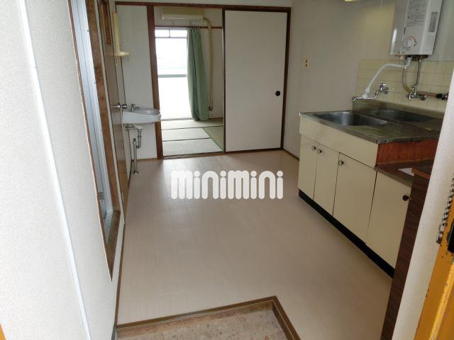 玄関　※室内写真は別室サンプル写真。