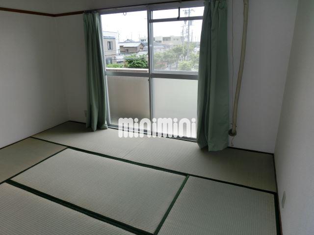 居室・リビング　※室内写真は別室サンプル写真。