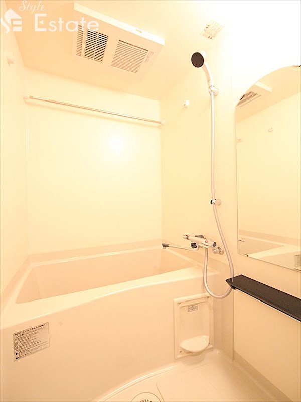 バス・シャワールーム　バスルーム