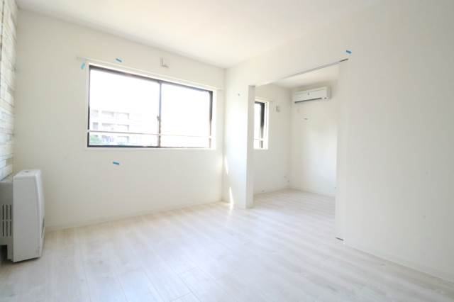 居室・リビング　明るいリビング♪