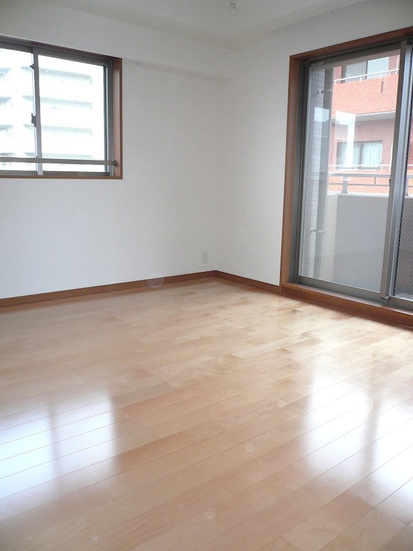 居室・リビング　リノベーション前の写真です