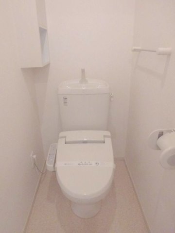 トイレ　ゆったりとした空間のトイレです
