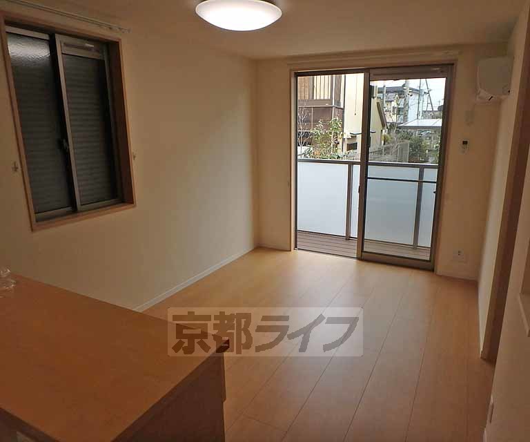 居室・リビング　明るい雰囲気の内装です