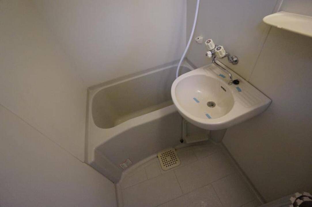 バス・シャワールーム　浴室