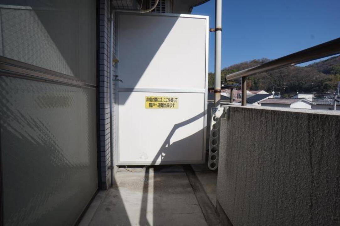 バルコニー　バルコニー