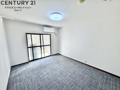 居室・リビング　キッチンが独立しているので広々と使用可能な洋室