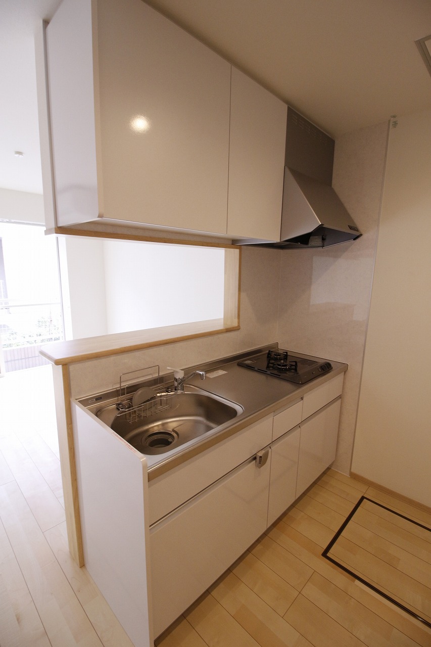 キッチン　別の部屋の写真です