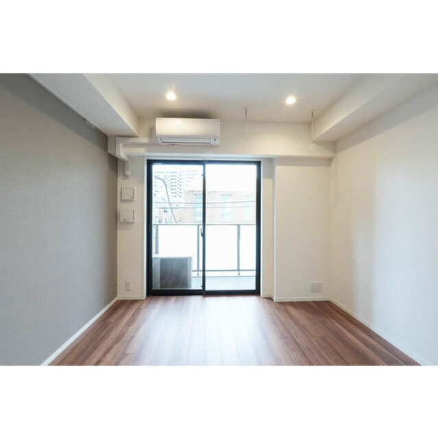 居室・リビング　居間