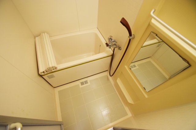 バス・シャワールーム　日々の疲れを癒すお風呂付です