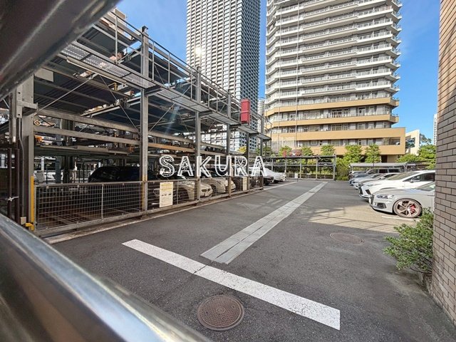 駐車場　敷地内駐車場ございます♪