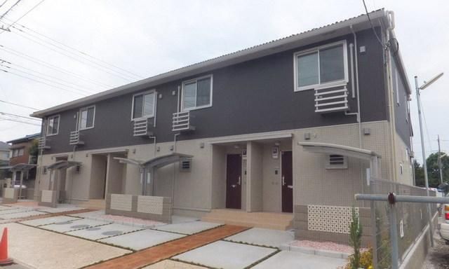 建物外観　駐車場1台無料