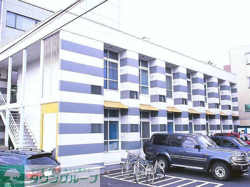 建物外観　駐車場