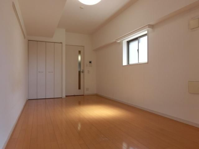 居室・リビング　★9.3帖ゆったりフローリング★