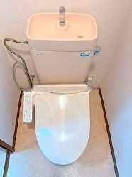 トイレ　ゆったりとした空間のトイレです